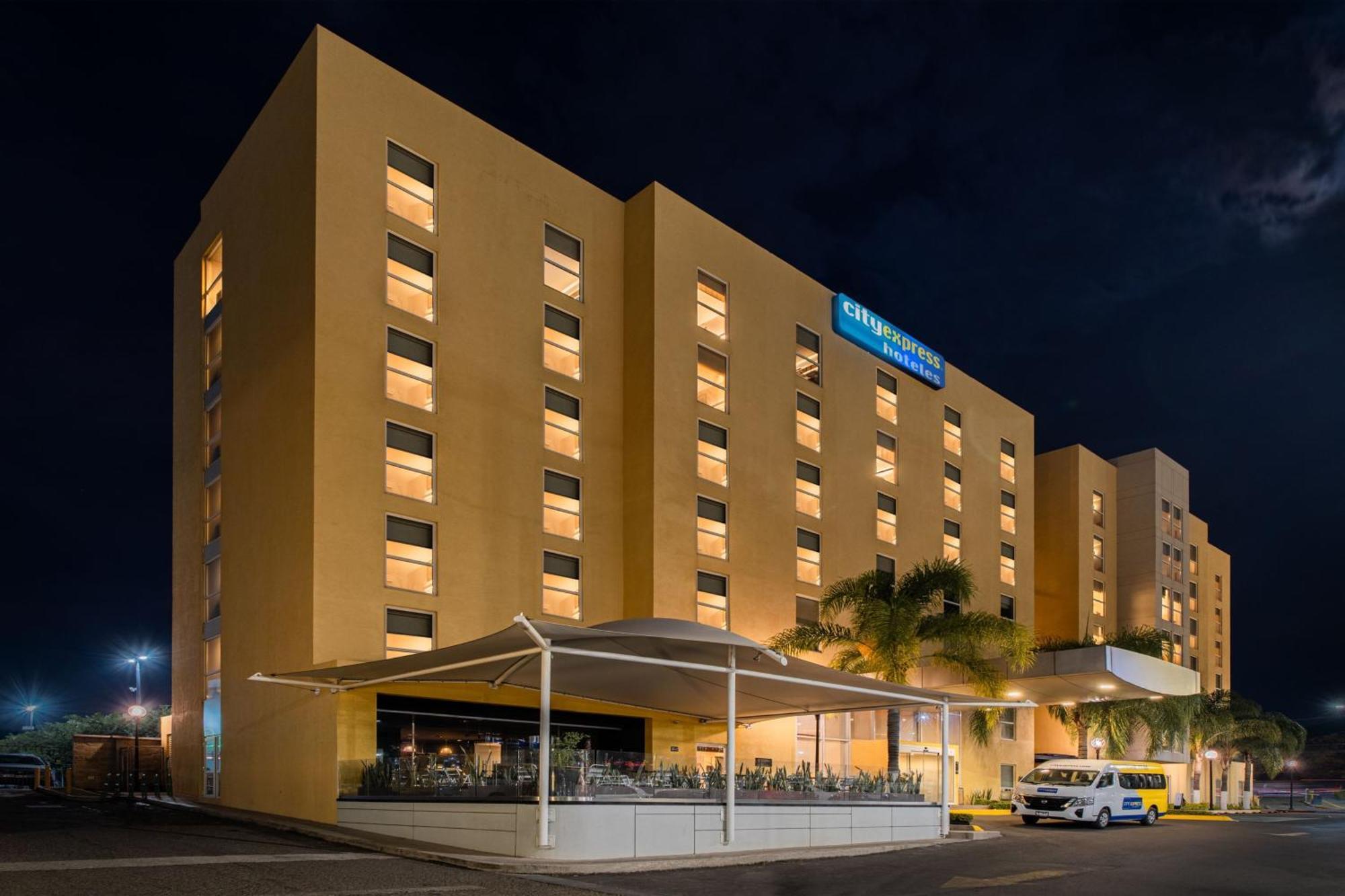 City Express By Marriott Queretaro Jurica エクステリア 写真